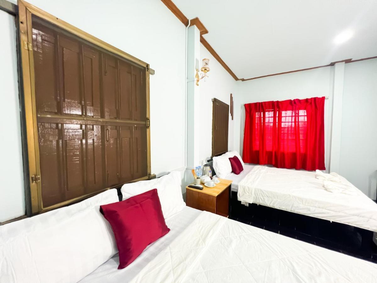 Lotus Blanc Homestay Баттамбанг Экстерьер фото