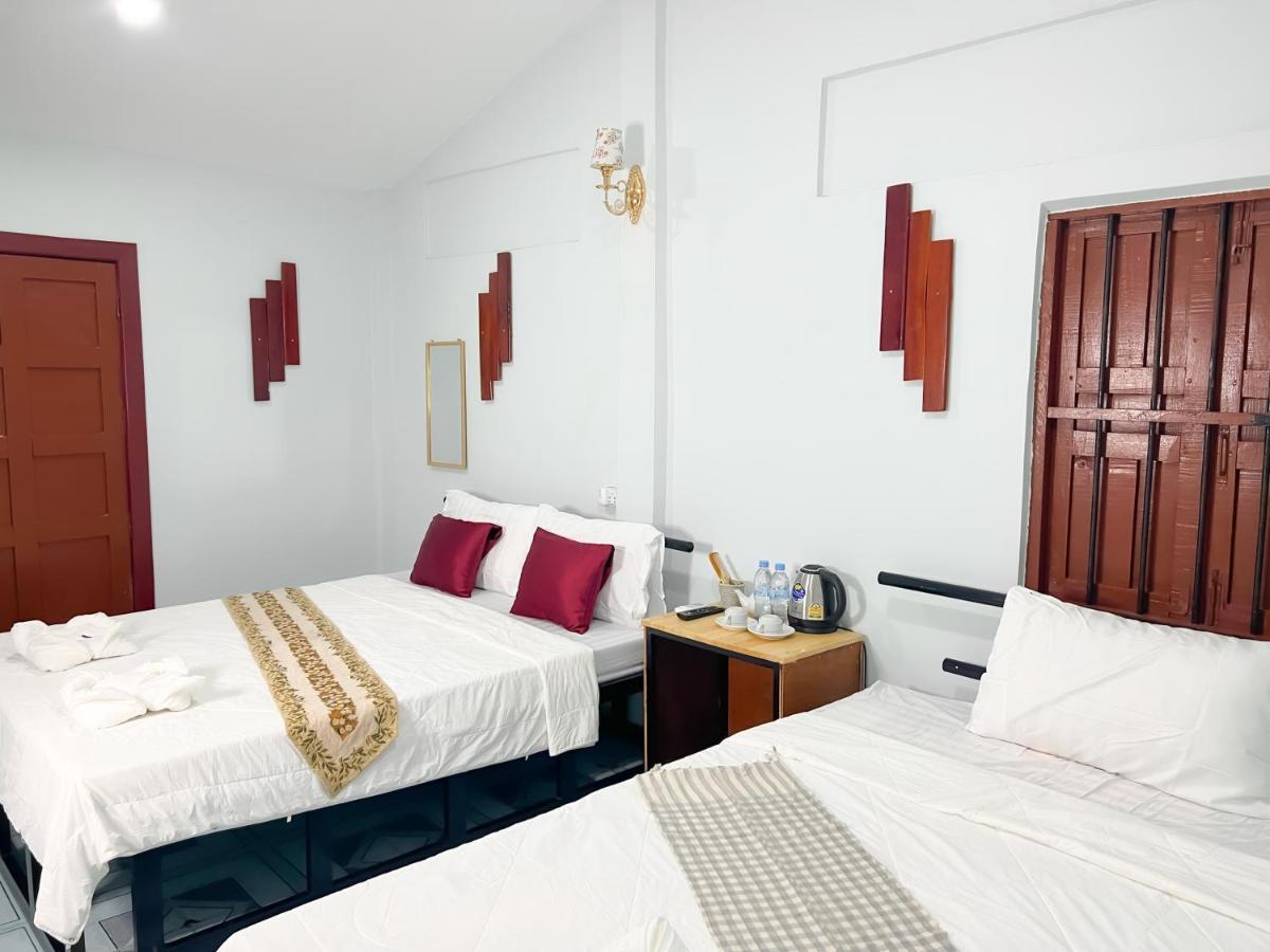 Lotus Blanc Homestay Баттамбанг Экстерьер фото
