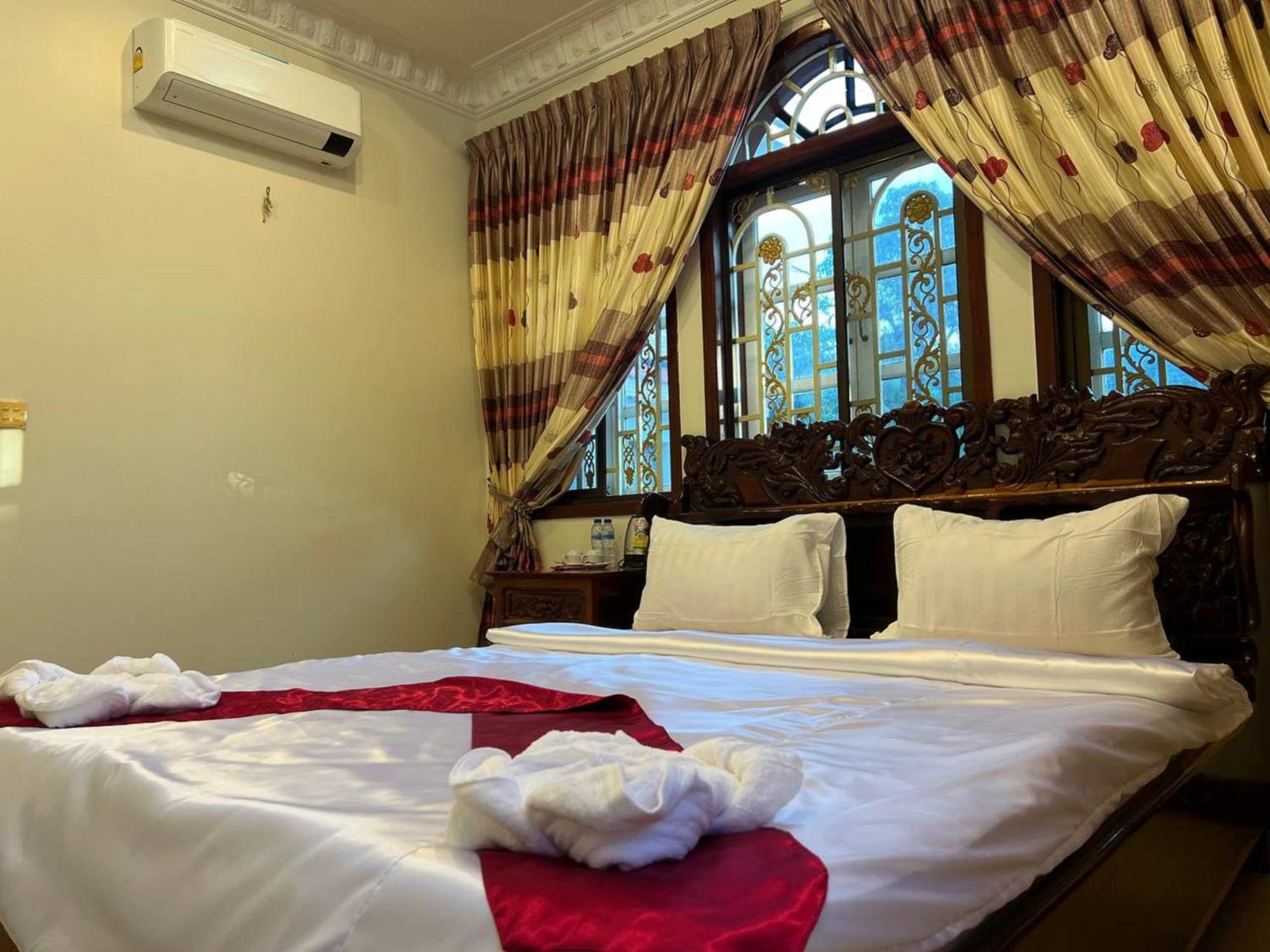 Lotus Blanc Homestay Баттамбанг Экстерьер фото
